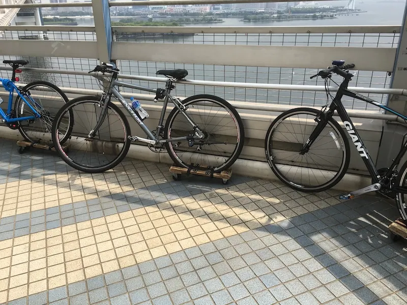 レインボーブリッジ内で記念撮影
