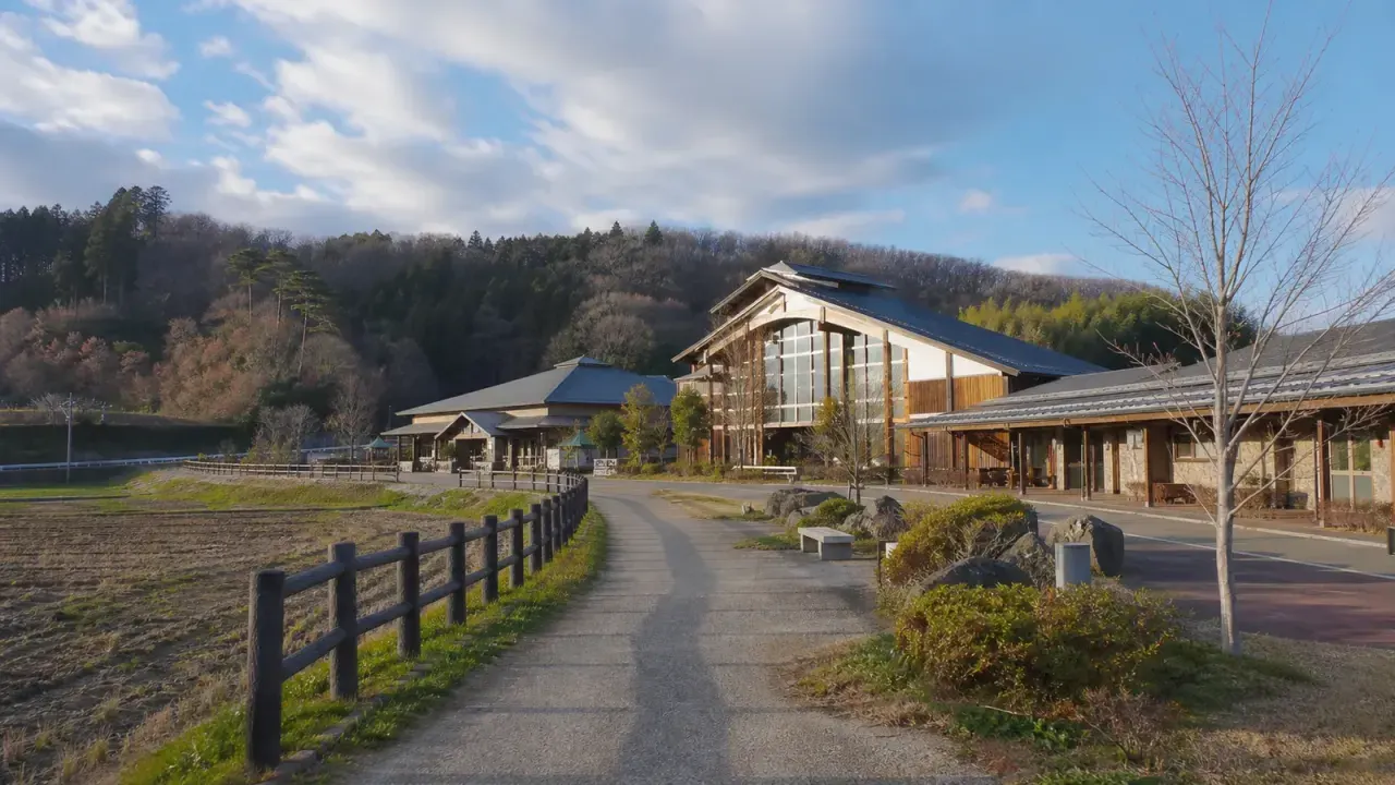 【芳賀】道の駅はがとロマンの湯を歩く、買い物と温泉前後の小さな散歩