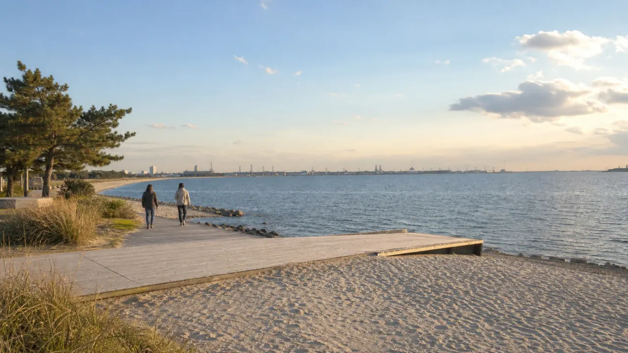 【稲毛海浜公園】いなげの浜とウッドデッキを歩く、東京湾の海辺さんぽ