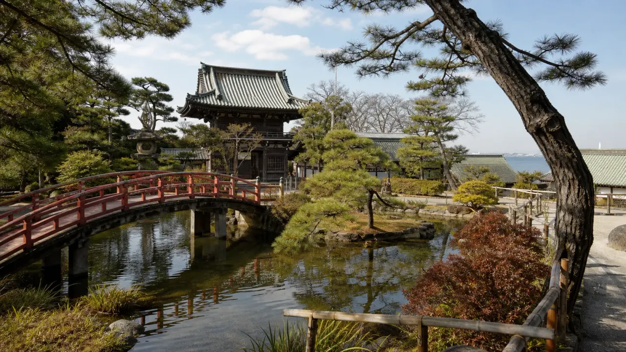 金沢文庫駅から称名寺、海の公園、余裕があれば野島公園へ歩く横浜市金沢区の半日散歩コース。徒歩時間、回り方、混雑しやすい季節を公式情報をもとに整理します。