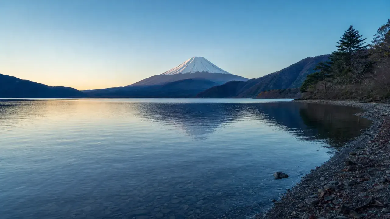 【本栖湖】透明な湖面と富士山を眺める、北岸の静かな水辺さんぽ