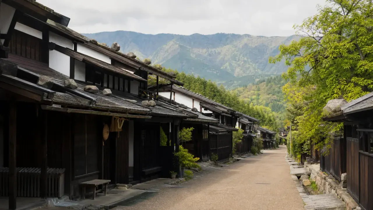 和田宿本陣と旧中山道を思わせる宿場町のイメージ