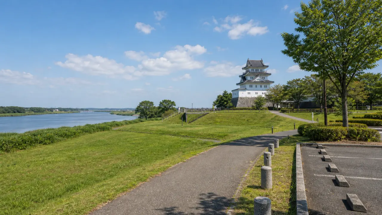 関宿にこにこ水辺公園の駐車場、アクセス、施設、関宿城博物館との歩き方を、野田市公式情報をもとに散歩目線で整理します。
