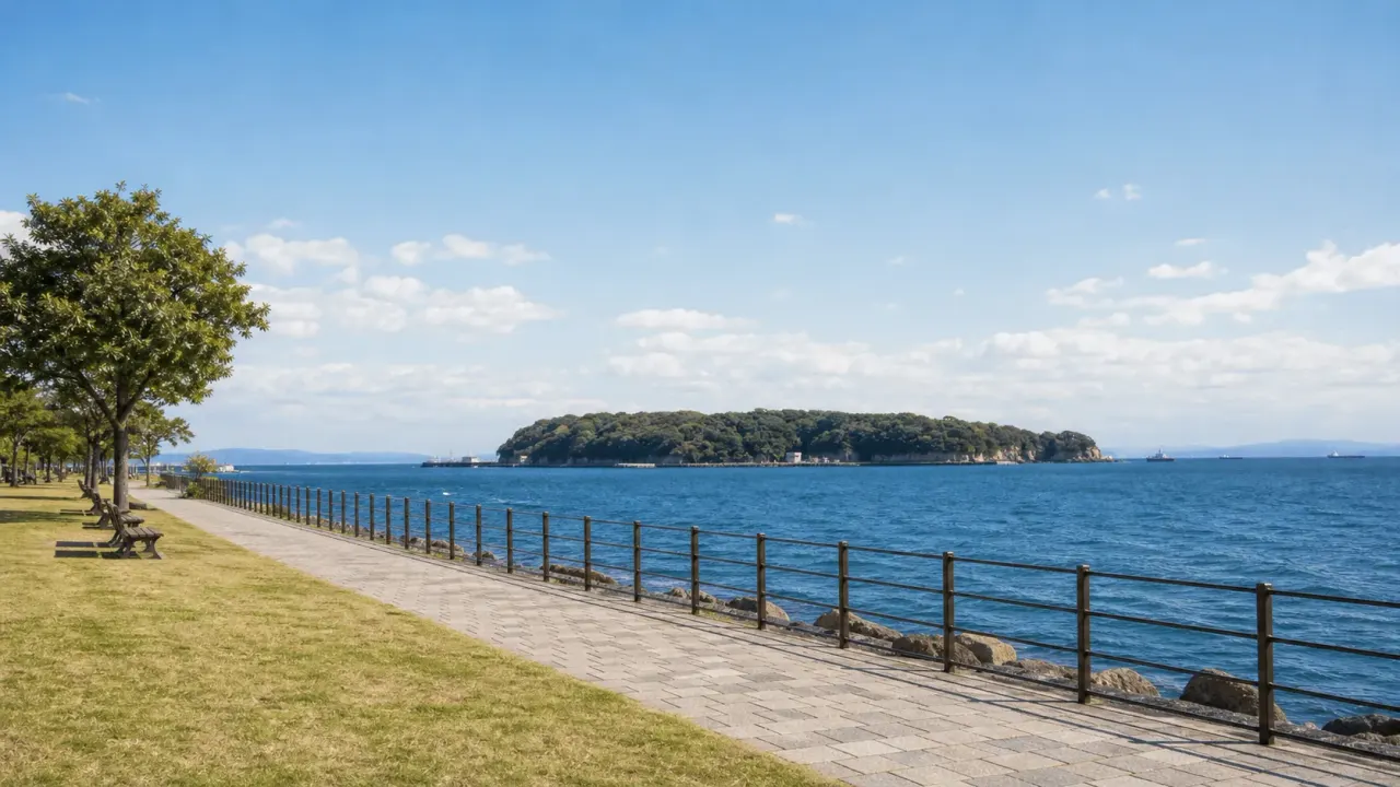 【横須賀】うみかぜ公園を歩く|猿島を眺める東京湾沿いの海辺散歩
